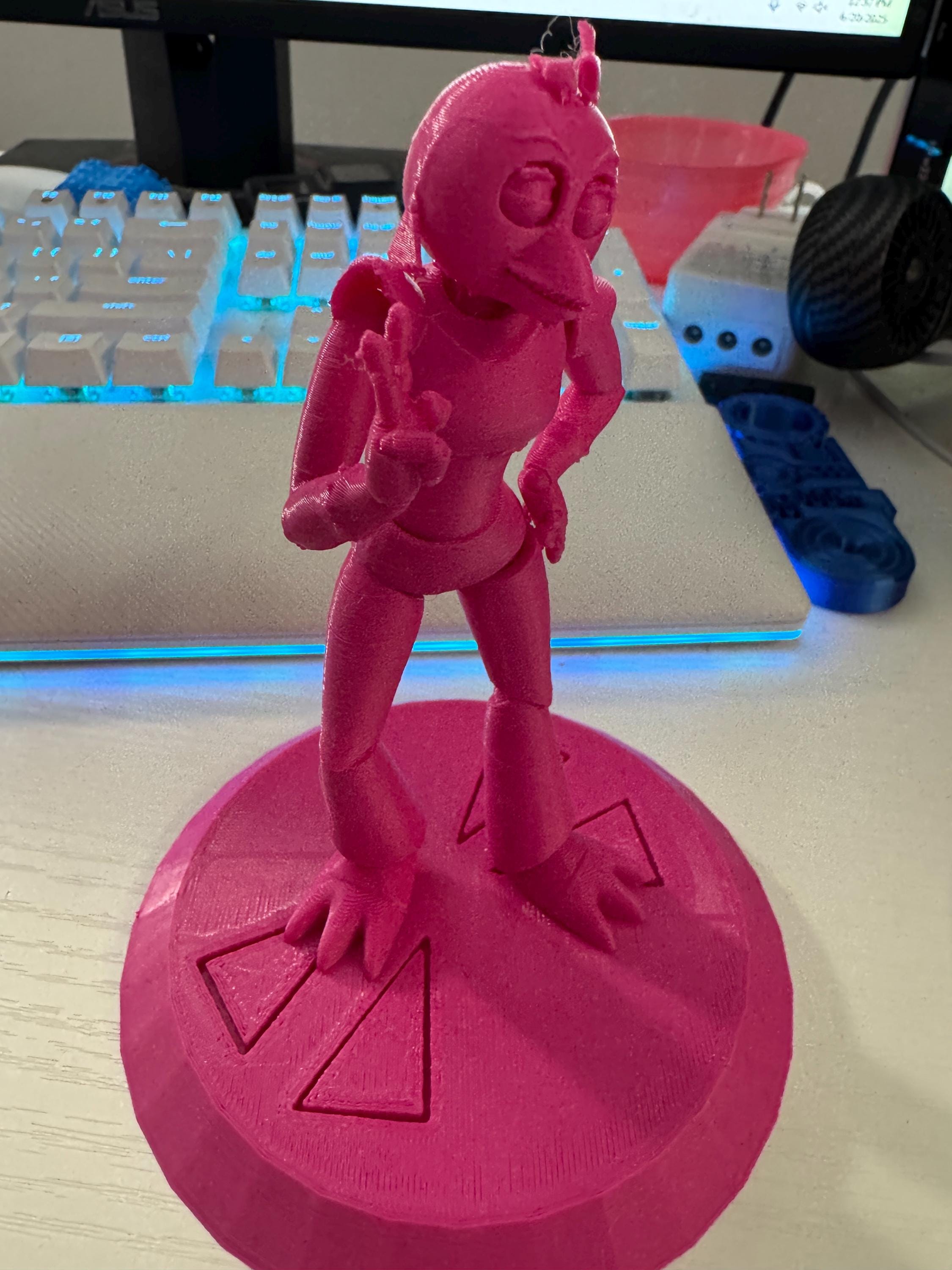 Rock chica  Statue